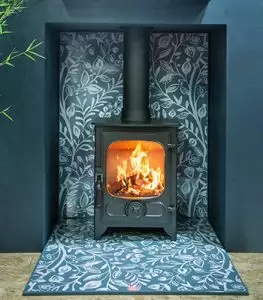 COUNTRY 4 (CHARNWOOD)